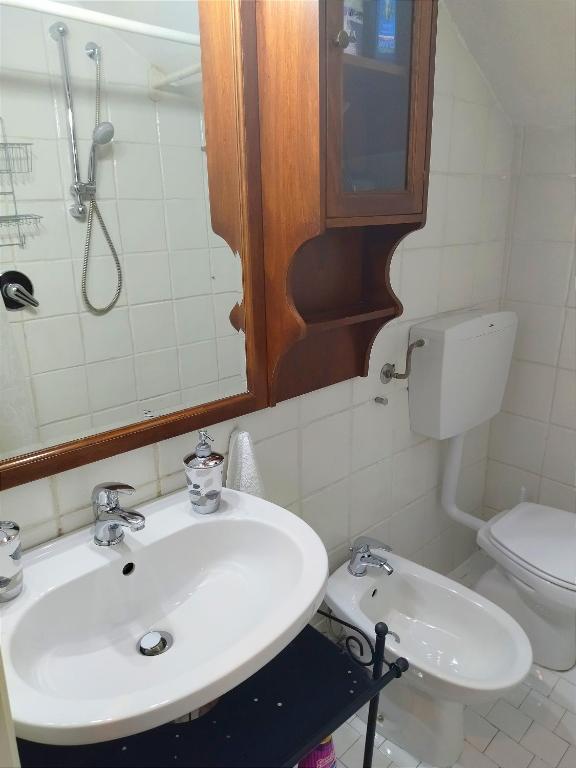 Appartamento da Mery sul Corso Bramante room 6